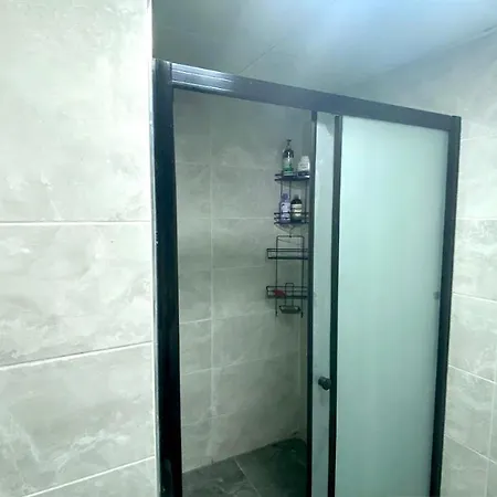 Lejlighed Newly Refurbished 2 Bedroom In The Heart Of *